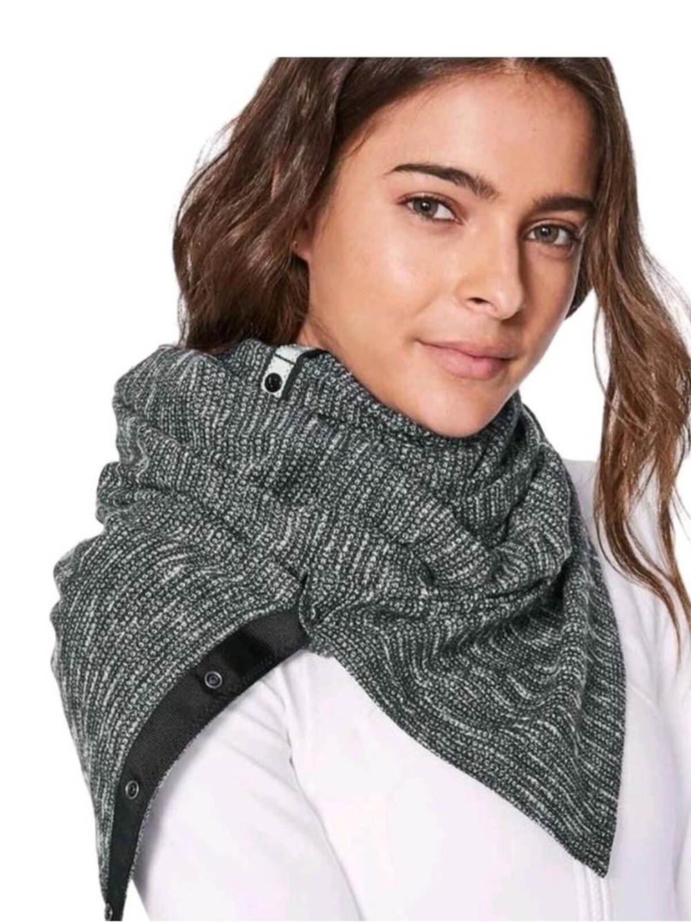 Lululemon - Vinyasa Scarf With Snaps